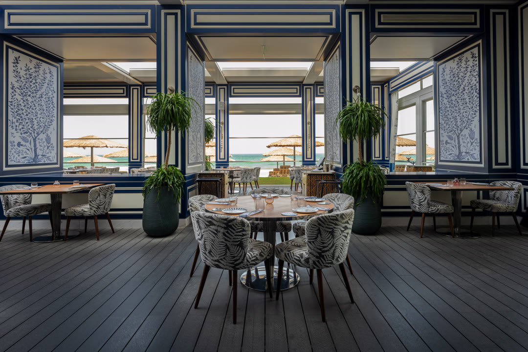 St. Regis 44
